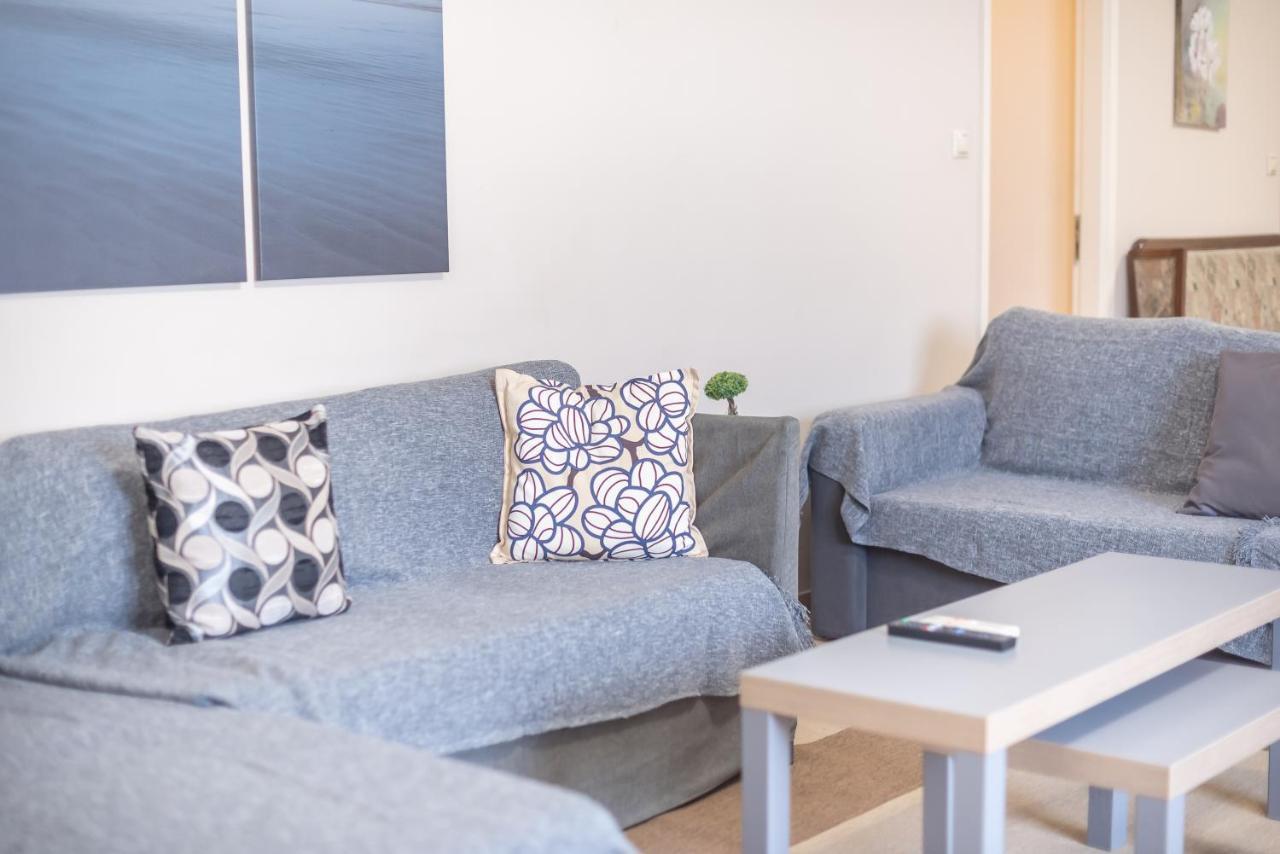 Lovely & Spacious 2-Bedroom Rental Unit In Glifada Atenas Exterior foto