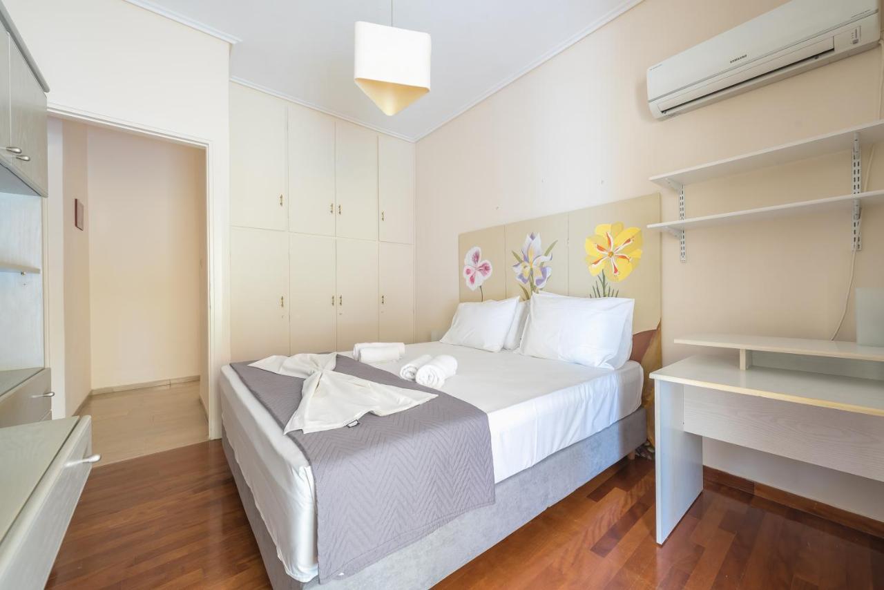 Lovely & Spacious 2-Bedroom Rental Unit In Glifada Atenas Exterior foto