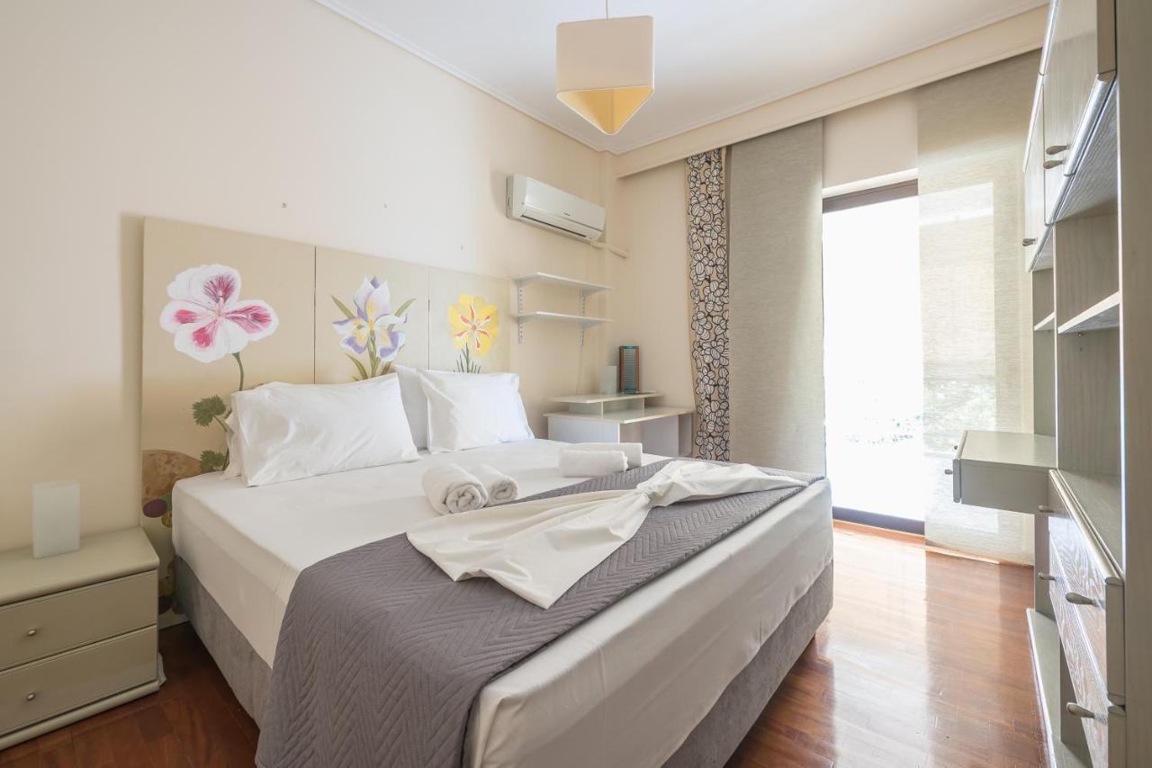 Lovely & Spacious 2-Bedroom Rental Unit In Glifada Atenas Exterior foto