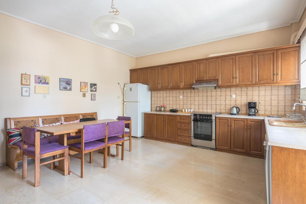 Lovely & Spacious 2-Bedroom Rental Unit In Glifada Atenas Exterior foto