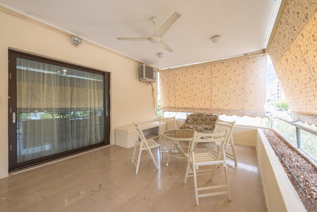 Lovely & Spacious 2-Bedroom Rental Unit In Glifada Atenas Exterior foto