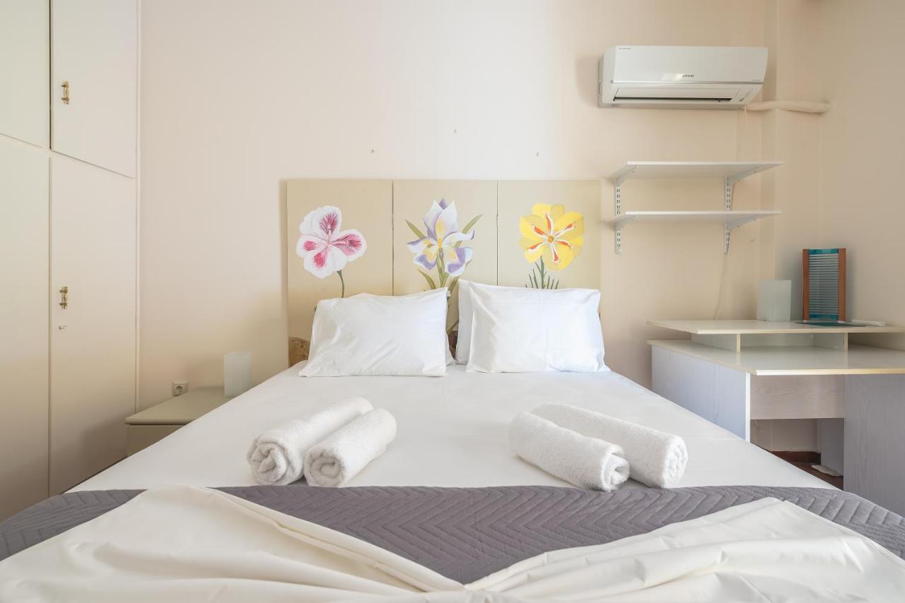 Lovely & Spacious 2-Bedroom Rental Unit In Glifada Atenas Exterior foto