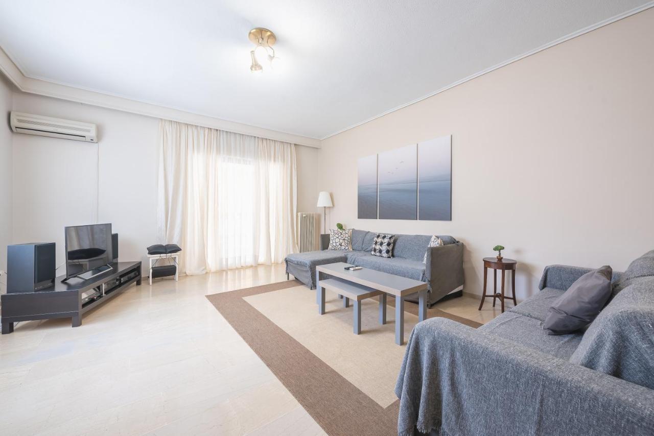 Lovely & Spacious 2-Bedroom Rental Unit In Glifada Atenas Exterior foto