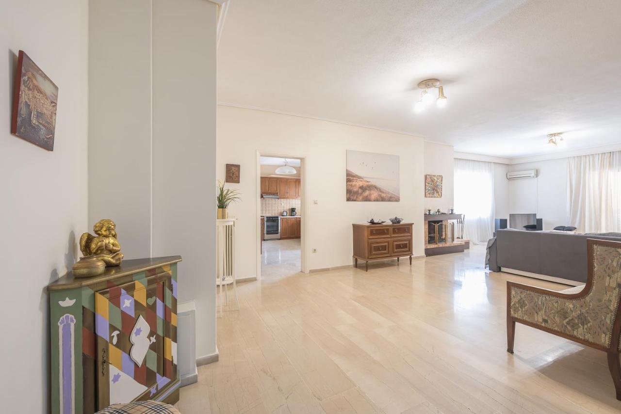 Lovely & Spacious 2-Bedroom Rental Unit In Glifada Atenas Exterior foto
